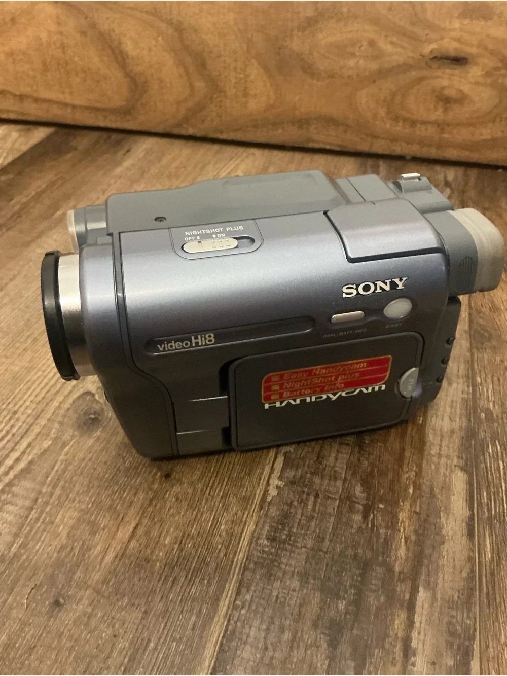 Sony CCD-TRV128 Video Camera Camcorder Hi 8 Bundle TESTED Handycam